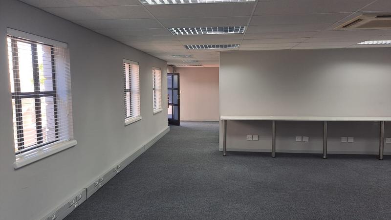 To Let commercial Property for Rent in Newton Park Eastern Cape